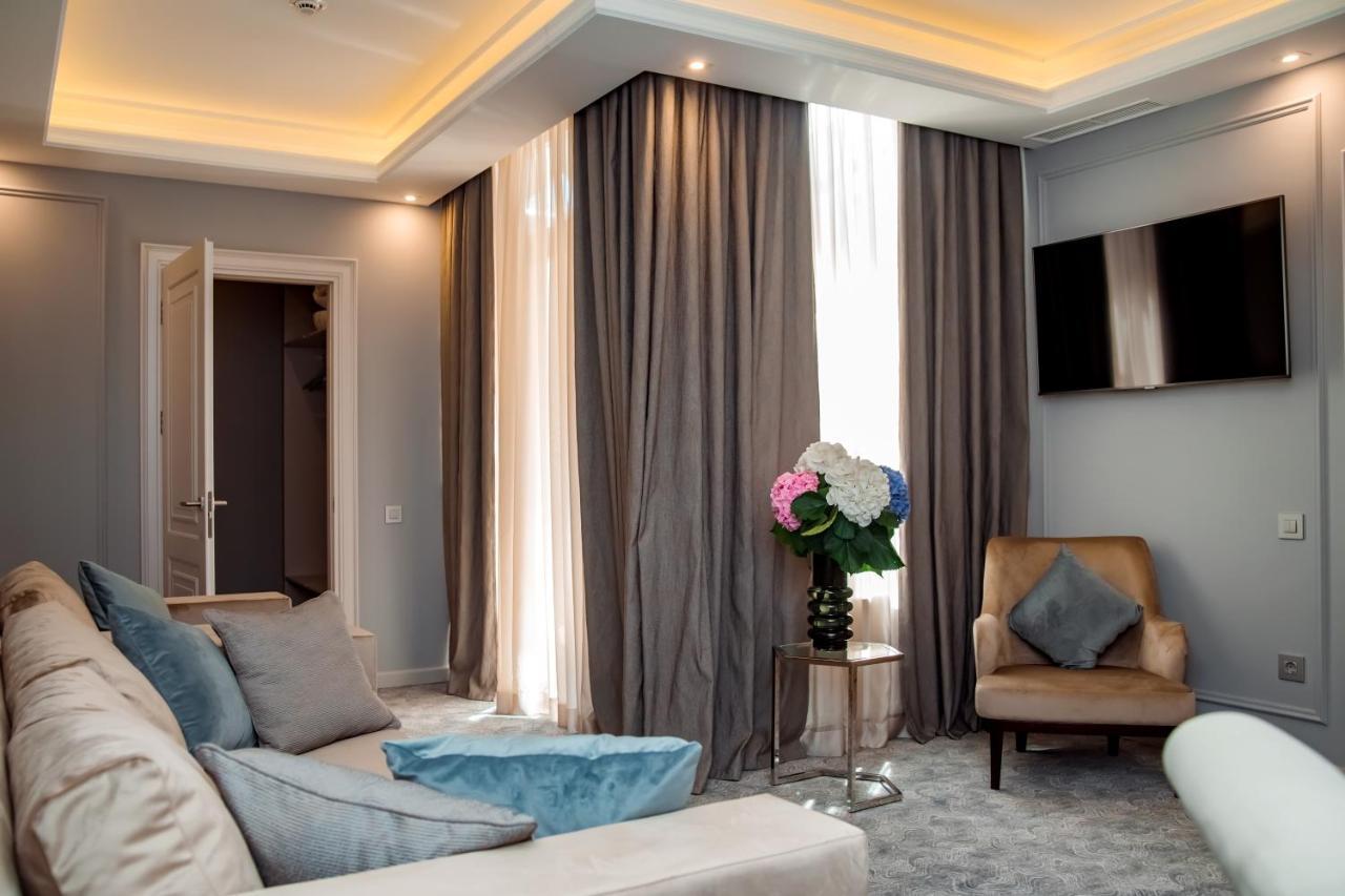 אודסה Dvoryansky Hotel מראה חיצוני תמונה